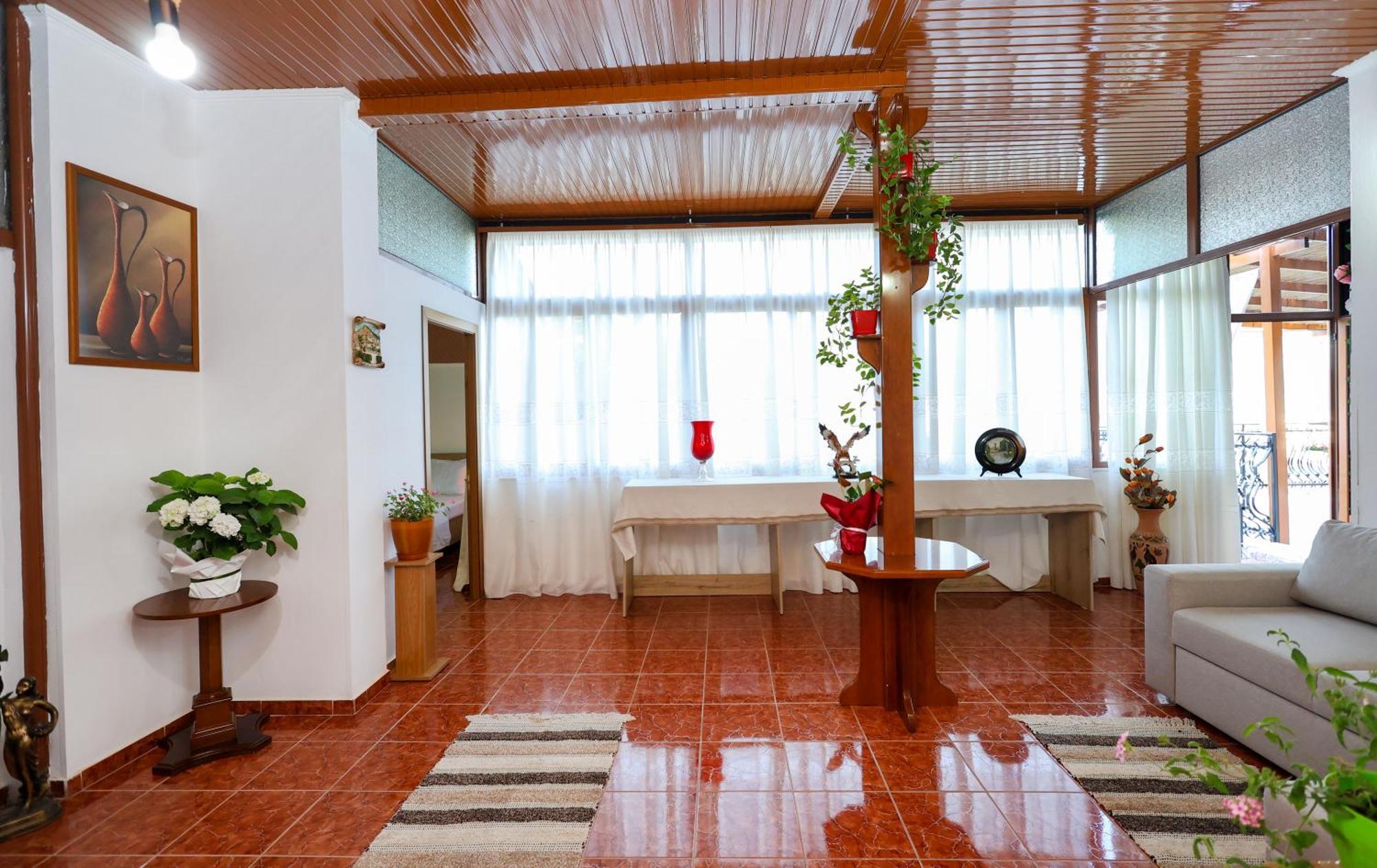 Vila Spahiu Μπεράτ Εξωτερικό φωτογραφία